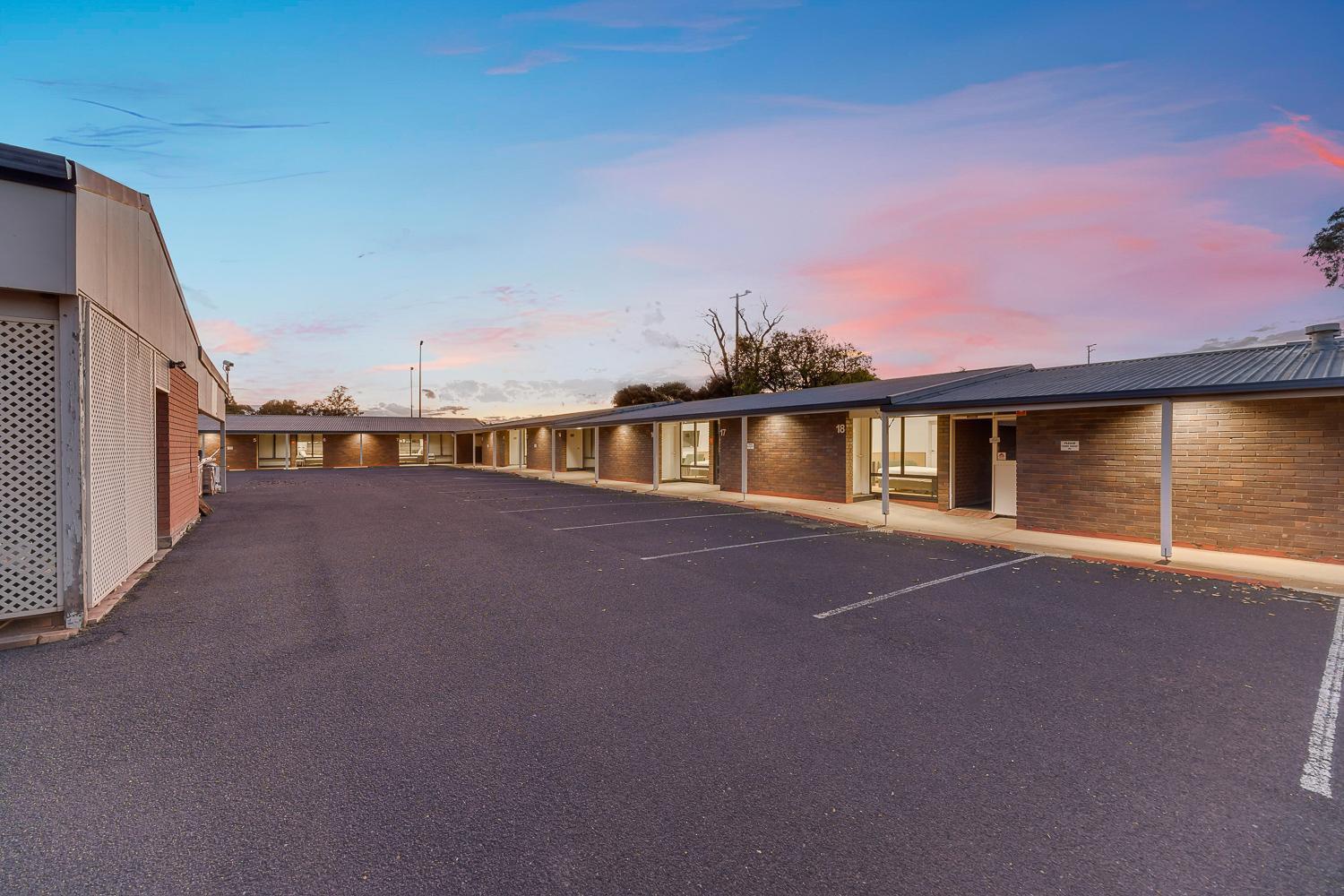 Parkview Motor Inn Паркс Экстерьер фото