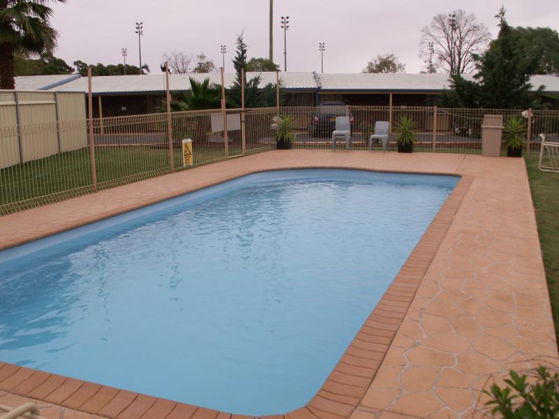 Parkview Motor Inn Паркс Экстерьер фото